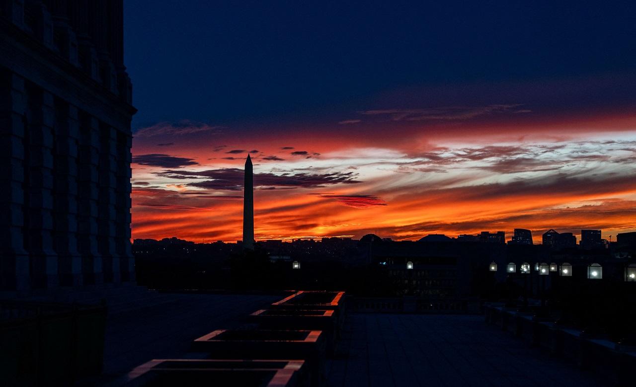 But the president, who met privately with congressional leadership this week, appeared unable to negotiate any deal between Democrats and Republicans to prevent that outcome
